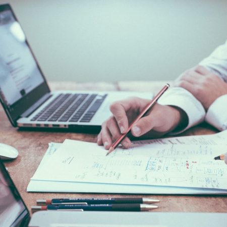 helloquence-5fNmWej4tAA-unsplash